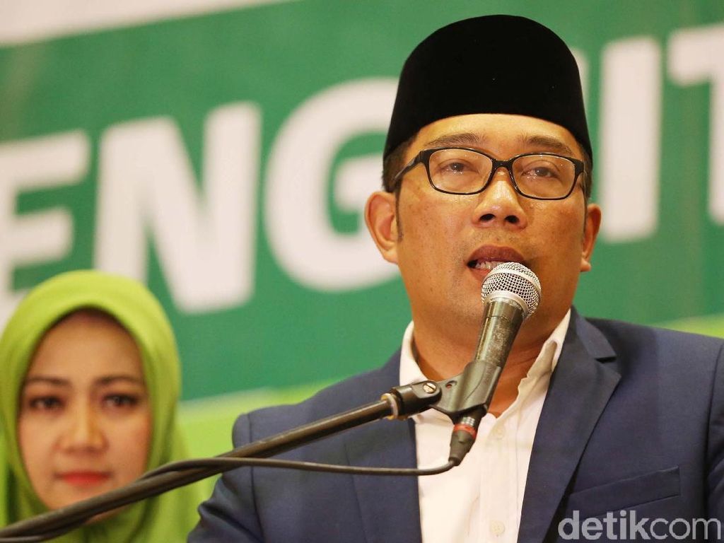 Strategi Ridwan Kamil Merangkul Lawan Politik
