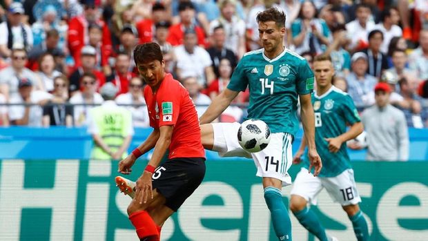 Leon Goretzka baru dimainkan Low sebagai starter di laga ketiga.