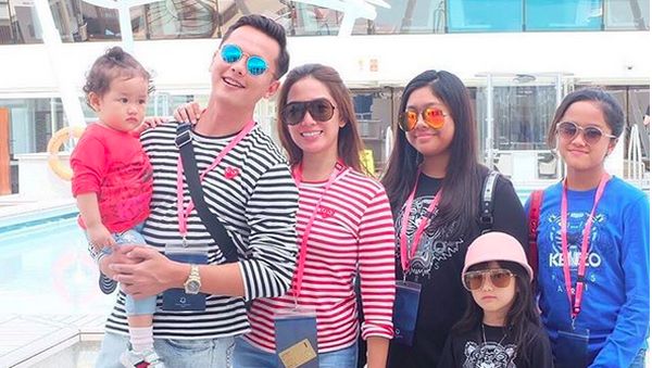 Intip Keseruan Liburan Ussy-Andhika di Kapal Pesiar