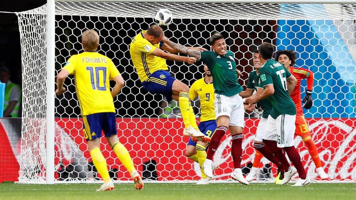 Meksiko vs Swedia Berimbang di Babak Pertama. (Foto: Jason Cairnduff/Reuters)