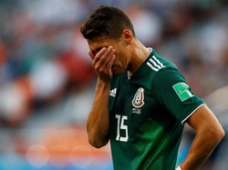 Derita Meksiko semakin parah setelah Hector Moreno membuat gol bunuh diri. REUTERS/Jason Cairnduff.