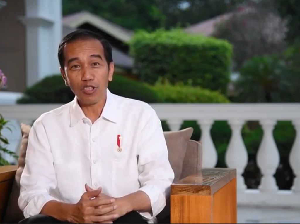 Jokowi Minta Anak Muda Berani Berinovasi Jokowi Minta Anak Muda Berani Berinovasi