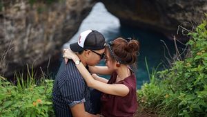 Sah Jadi Suami Istri, Intip Kemesraan Rizal Armada dan Monica
