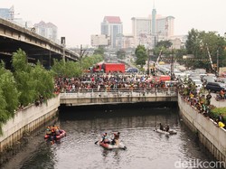 Setelah 36 Jam Kemunculan Buaya di Tengah Kota Jakarta
