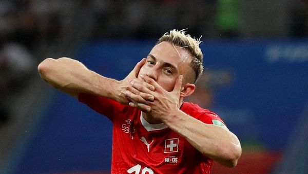 Swiss Dampingi Brasil ke 16 Besar