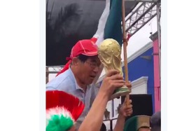 Saking Gembiranya, Fans Korsel Diarak Fans Meksiko