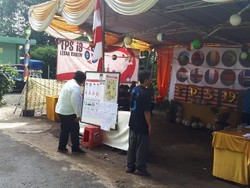 Tinjau Pilkada, Menteri LHK Puji Kebersihan TPS Ala Piala Dunia