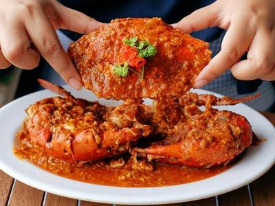 Bikin Ngiler! Kepiting Saus Padang hingga Kepiting Asap Berlumur Bumbu