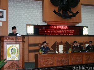 DPRD Setujui Raperda Pertanggungjawaban APBD Banyuwangi 2017 DPRD Setujui Raperda Pertanggungjawaban APBD Banyuwangi 2017