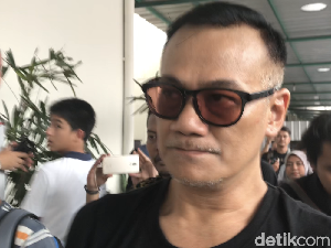 Kesetiaan, Harapan, dan Dukungan Anak untuk Tio Pakusadewo