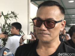 Kesetiaan, Harapan, dan Dukungan Anak untuk Tio Pakusadewo