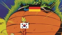 Seperti di film Dragon Ball, Korsel menyelamatkan Meksiko yang dihajar Swedia 0-3 dari ancaman raksasa juara bertahan Jerman, yang notabenenya diunggulkan melaju ke 16 besar. (Foto: Twitter @MasQuePalabras)