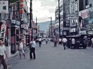 Potret Kontras Korea Selatan Saat Masih Melarat vs Sekarang Potret Kontras Korea Selatan Saat Masih Melarat vs Sekarang