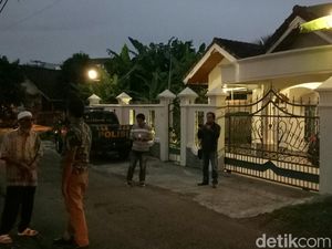 Dor! Pria Paruh Baya Ditembak Orang Tak Dikenal di Palembang Dor! Pria Paruh Baya Ditembak Orang Tak Dikenal di Palembang