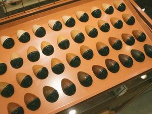 Foundation Terunik, Bentuknya Seperti Potongan Telur