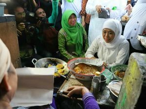 Janji Khofifah JIka Menang: Siap Tampung Aspirasi Gus Ipul Janji Khofifah JIka Menang: Siap Tampung Aspirasi Gus Ipul