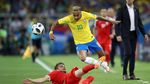 Neymar Jatuh Lagi, Guling-guling Beberapa Kali, Kena Bully