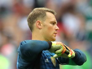 Liburan Dulu Saja, Manuel Neuer Liburan Dulu Saja, Manuel Neuer