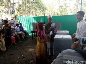 Dua Paslon Pilbup Bondowoso Saling Klaim Jadi Pemenang Dua Paslon Pilbup Bondowoso Saling Klaim Jadi Pemenang