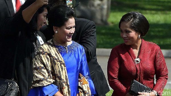 Ibu Negara Kompak Berbusana Daerah dengan Istri Presiden Timor Leste
