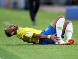 Video: Neymar Guling-guling Usai Dijegal, Diving?