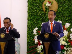 Pidato Jokowi Terhenti Saat Presiden Timor Leste Betulkan Interpreter