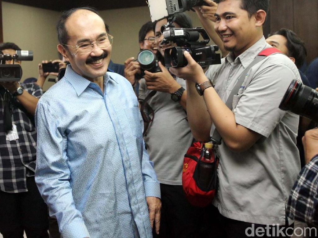 KPK Banding Vonis 7 Tahun Penjara Fredrich Yunadi KPK Banding Vonis 7 Tahun Penjara Fredrich Yunadi
