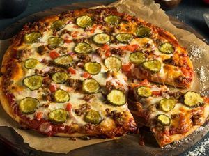 Ternyata Ini Alasannya Kenapa Orang Korea Makan Pizza dengan Acar Ternyata Ini Alasannya Kenapa Orang Korea Makan Pizza dengan Acar