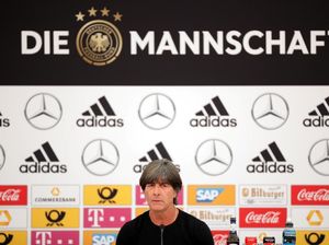 Ballack Heran Loew Masih Dipertahankan Usai Gagal Total di Piala Dunia