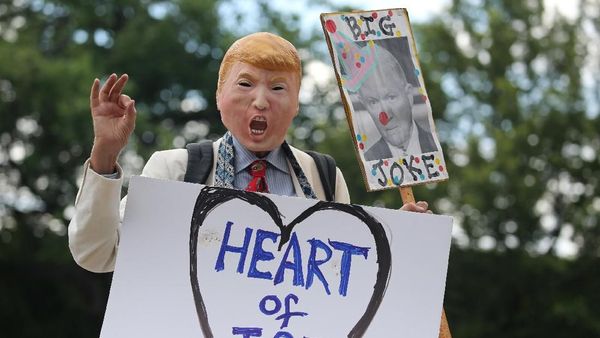 Polemik Kebijakan Imigran Ilegal di Amerika Masih Berlanjut