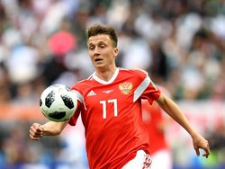 Chelsea Kabarnya Terdepan Dapatkan Golovin