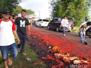 Merahnya Lautan Sambal di Jalanan Jeneponto
