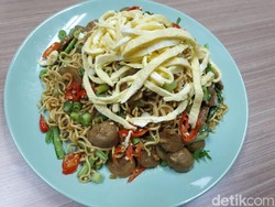 Yuk, Bikin Mie Goreng Bakso yang Enak dengan Langkah Mudah Ini!