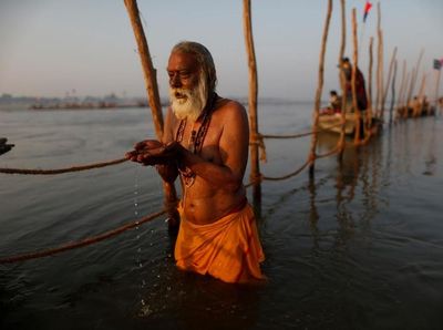 Foto: Festival Sucikan Diri di India 12 Tahun Sekali