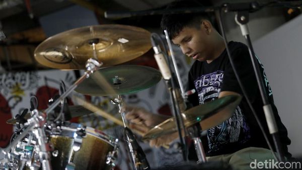 Aksi Drummer Cilik di Kumpul ID