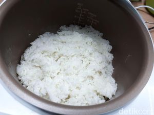 Nasi di Rice Cooker Tahan Berapa Lama? Ini Cara Menghangatkan-Tandanya Jika Basi