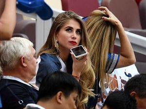 Adu Paras WAGs Prancis Vs Belgia Adu Paras WAGs Prancis Vs Belgia