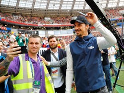 Ibrahimovic Tahu Ketertarikan Milan, tapi Tak Masalah Bertahan di LA