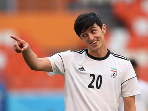 Sardar Azmoun, Messi-nya Iran Pensiun Muda Demi Ibu yang Sakit Sardar Azmoun, Messi-nya Iran Pensiun Muda Demi Ibu yang Sakit