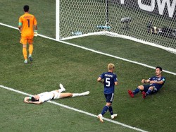 Jepang Tak Mau Menyerang, Pemain Polandia Marah-marah dan Selonjoran