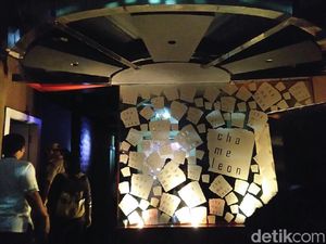 Dituding Ada Prostitusi, Manajemen Chameleon: Persaingan Bisnis