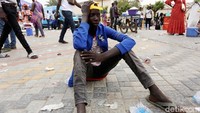 Seorang warga menangisi kekalahan Senegal. Reuters/Mikal McAllister.