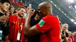 Aksi Kompany Rayakan Kemenangan dengan 3 Anaknya