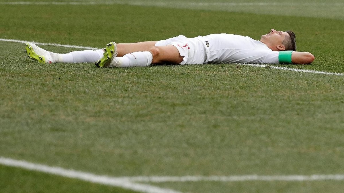 Robert Lewandowski tak mencetak satu gol pun di Piala Dunia 2018 (Foto: Jorge Silva/Reuters)