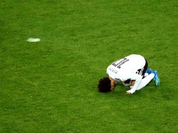 Salah juga melakukannya saat Mesir melawan Rusia. REUTERS/Michael Dalder.