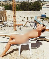 Marisa Papen di Tembok Ratapan, Yerusalem