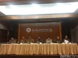 BI Naikkan Bunga Acuan 0,5% Jadi 5,25%