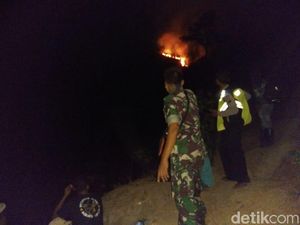 2 Bulan Kemarau, 7 Hutan di Ponorogo Dilaporkan Terbakar 2 Bulan Kemarau, 7 Hutan di Ponorogo Dilaporkan Terbakar
