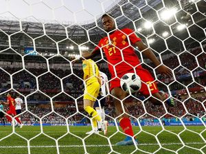 Dunia Tertawakan Selebrasi Konyol Michy Batshuayi