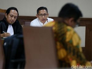 Anas Hadirkan Ahli Hukum FHUI dalam Sidang Lanjutan PK